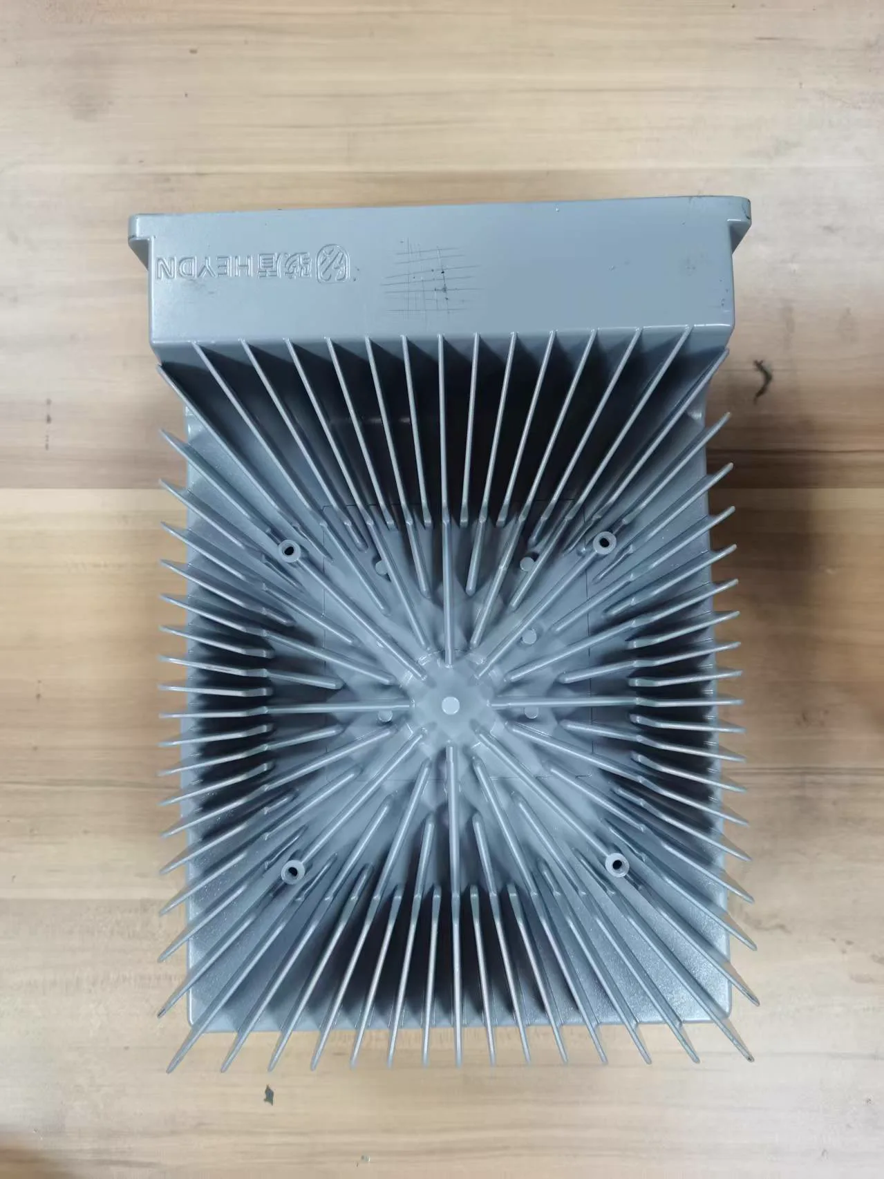 Radial-fin power heat sink, aluminum die cast
